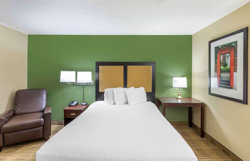 Extended Stay America Suites - Milwaukee - Вауватоса Номер фото