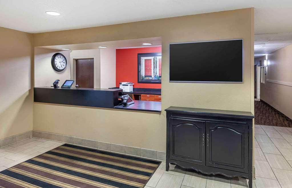 Extended Stay America Suites - Milwaukee - Вауватоса Інтер'єр фото