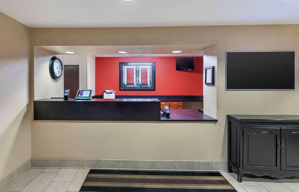 Extended Stay America Suites - Milwaukee - Вауватоса Інтер'єр фото